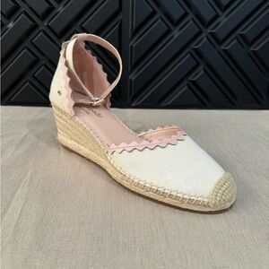 Kate Spade Cream Canvas Espadrille Wedges Scalloped Leather Trim Braided Hell